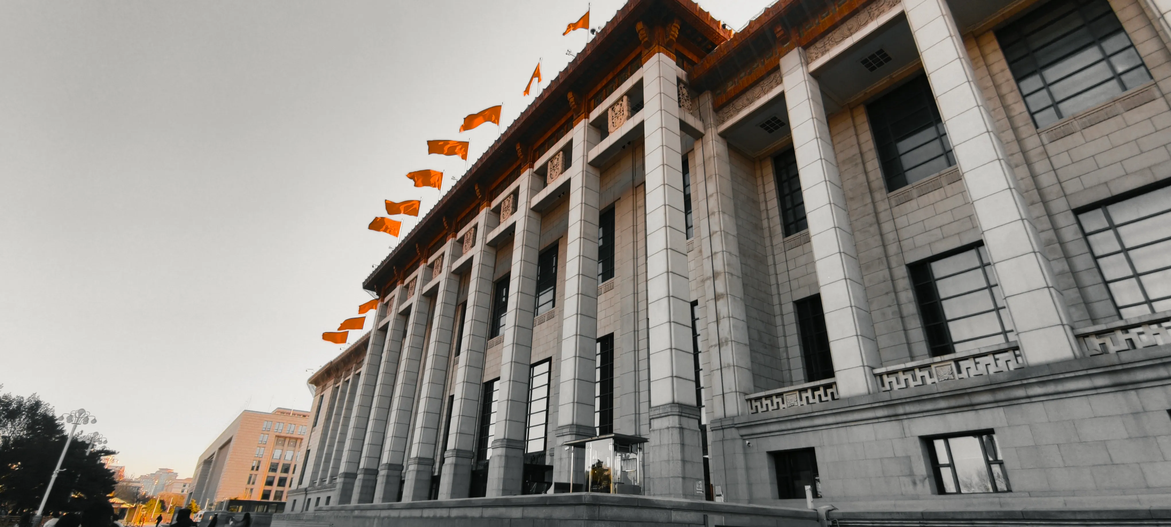 北京城市空间中的红旗